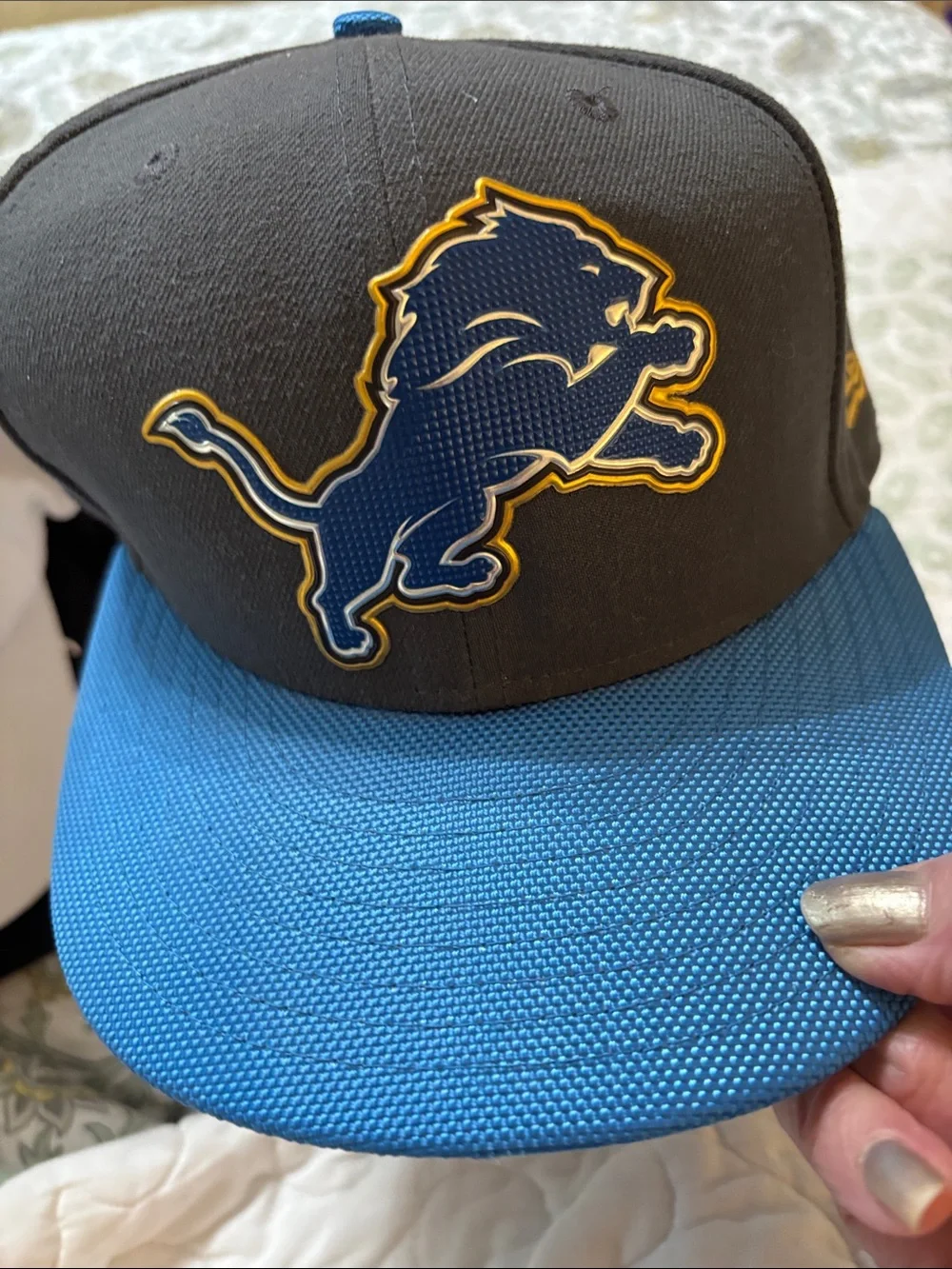 Set of two 1 Detroit Tigers adults baseball caps logo 7 . NFL Detroit Lions.